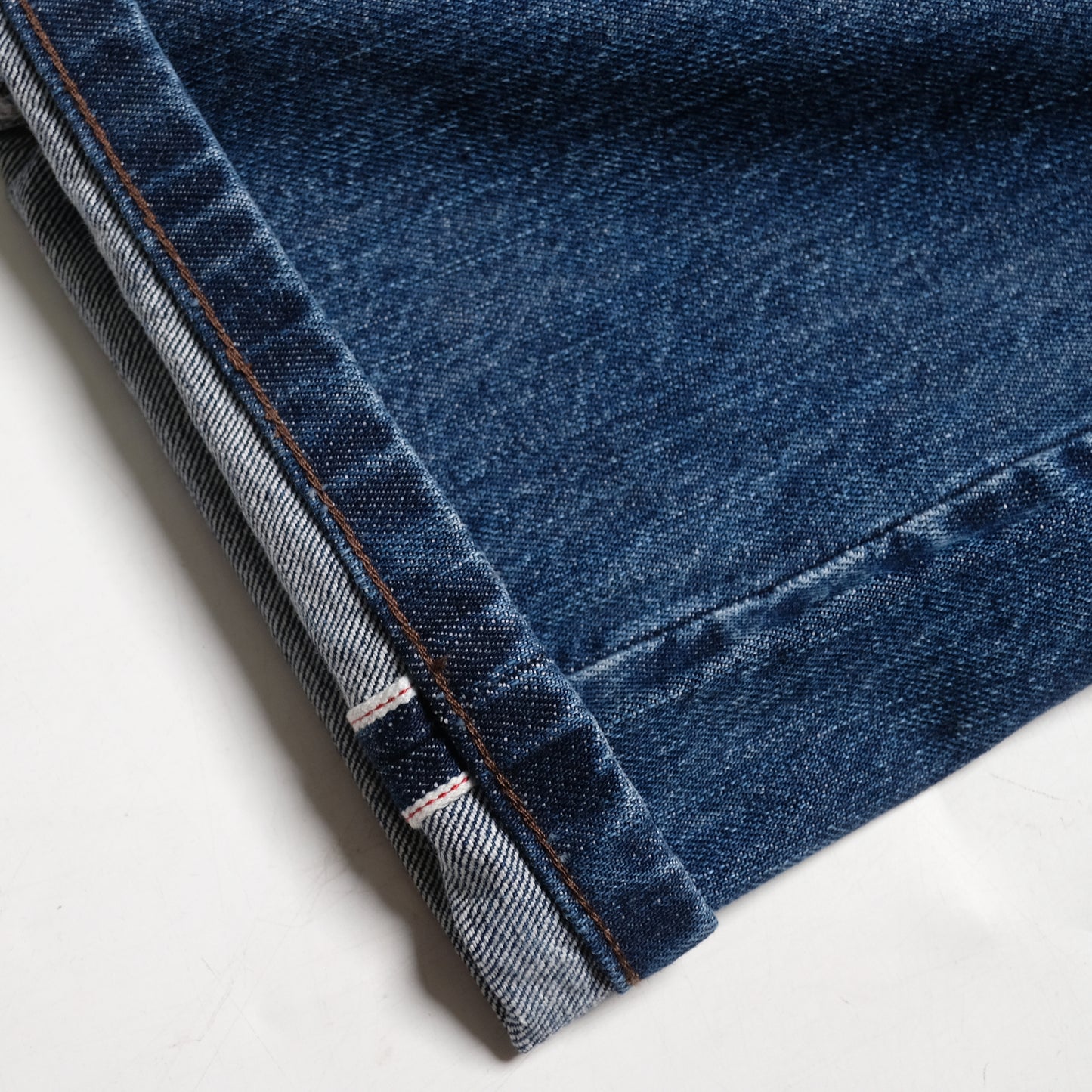 108WAREHOUSE - Baggy Selvedge Denim - Medium Wash Indigo