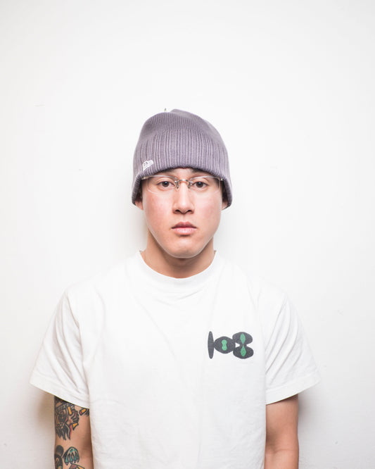New Era - Skully Gradient Ribbed Beanie - Stone
