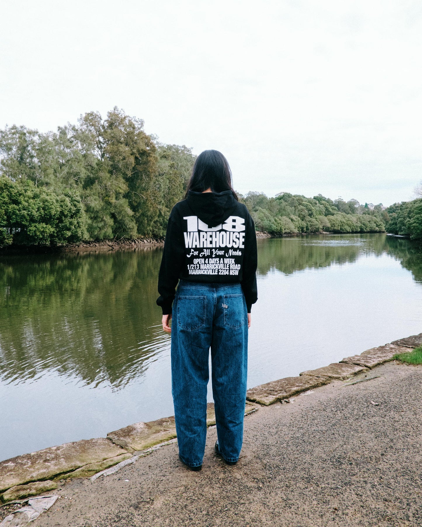 108WAREHOUSE - Cropped Zip Shop Hoodie - Black