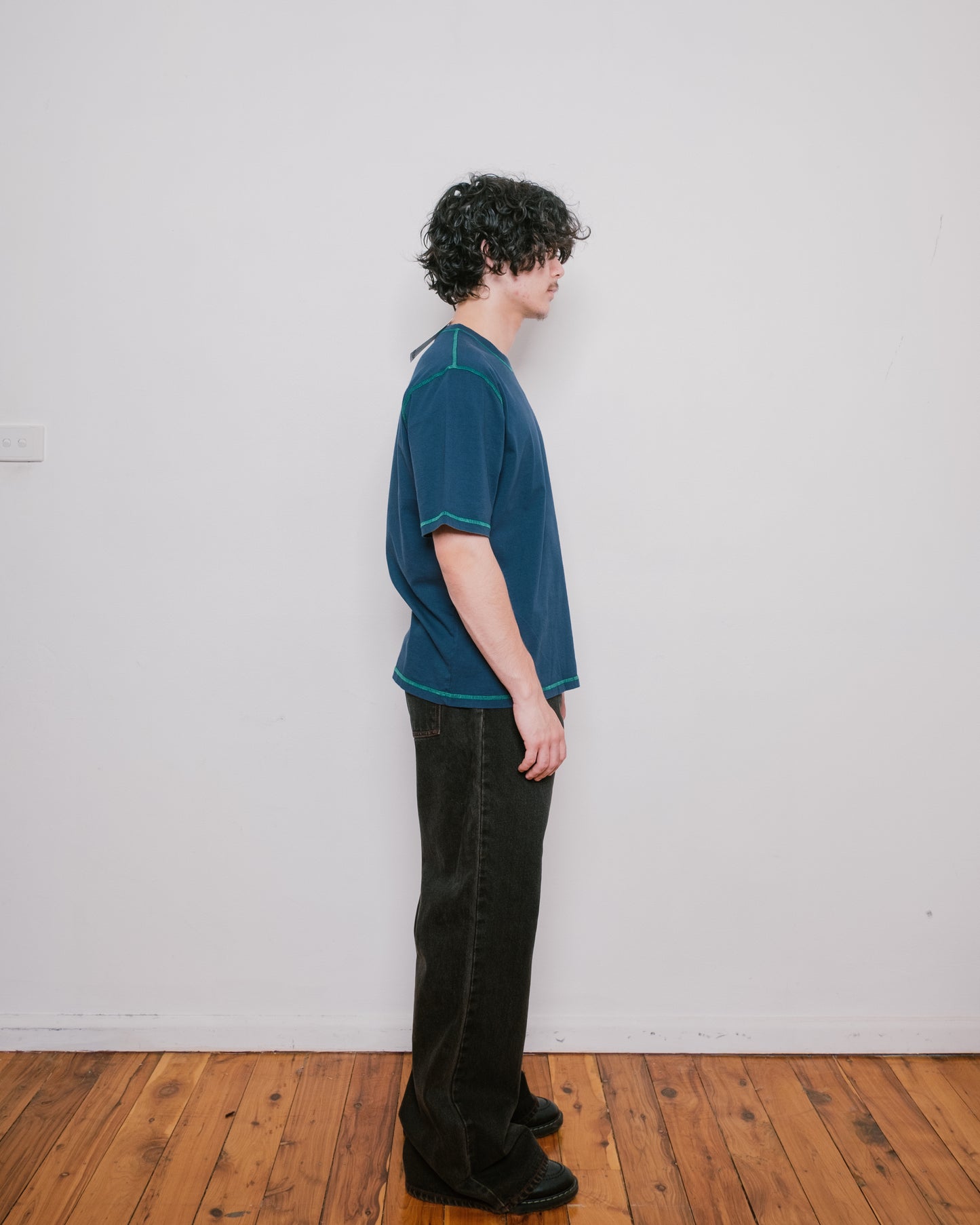 Pseushi - Contrast Stitch Tee - Navy/Green