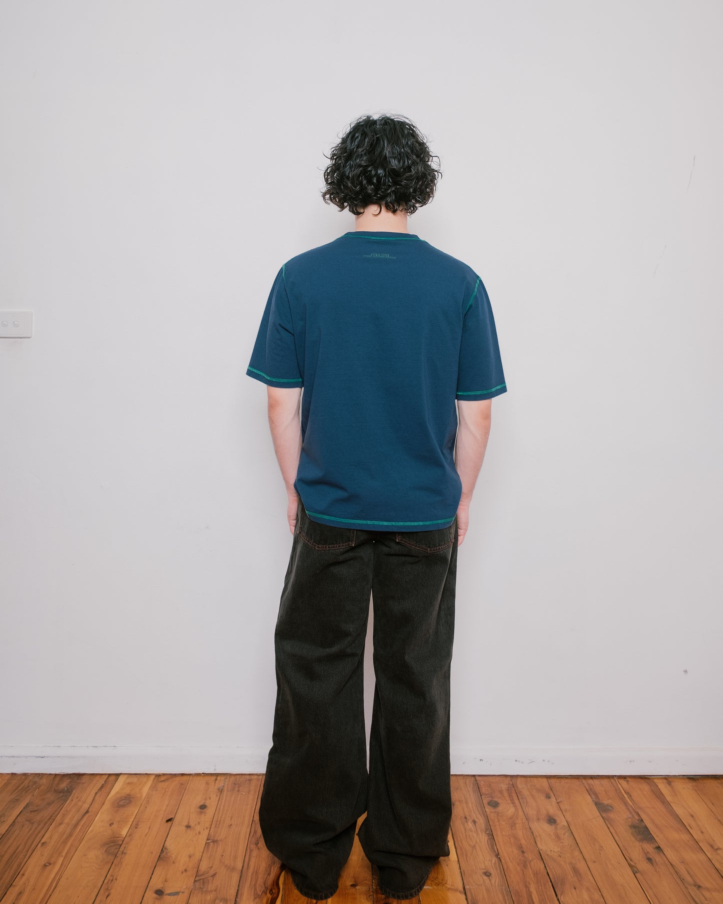 Pseushi - Contrast Stitch Tee - Navy/Green