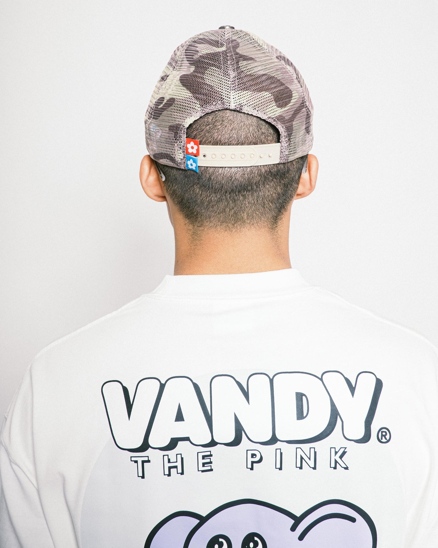 VANDYTHEPINK - Eye Logo Trucker Hat - Yellow Camo