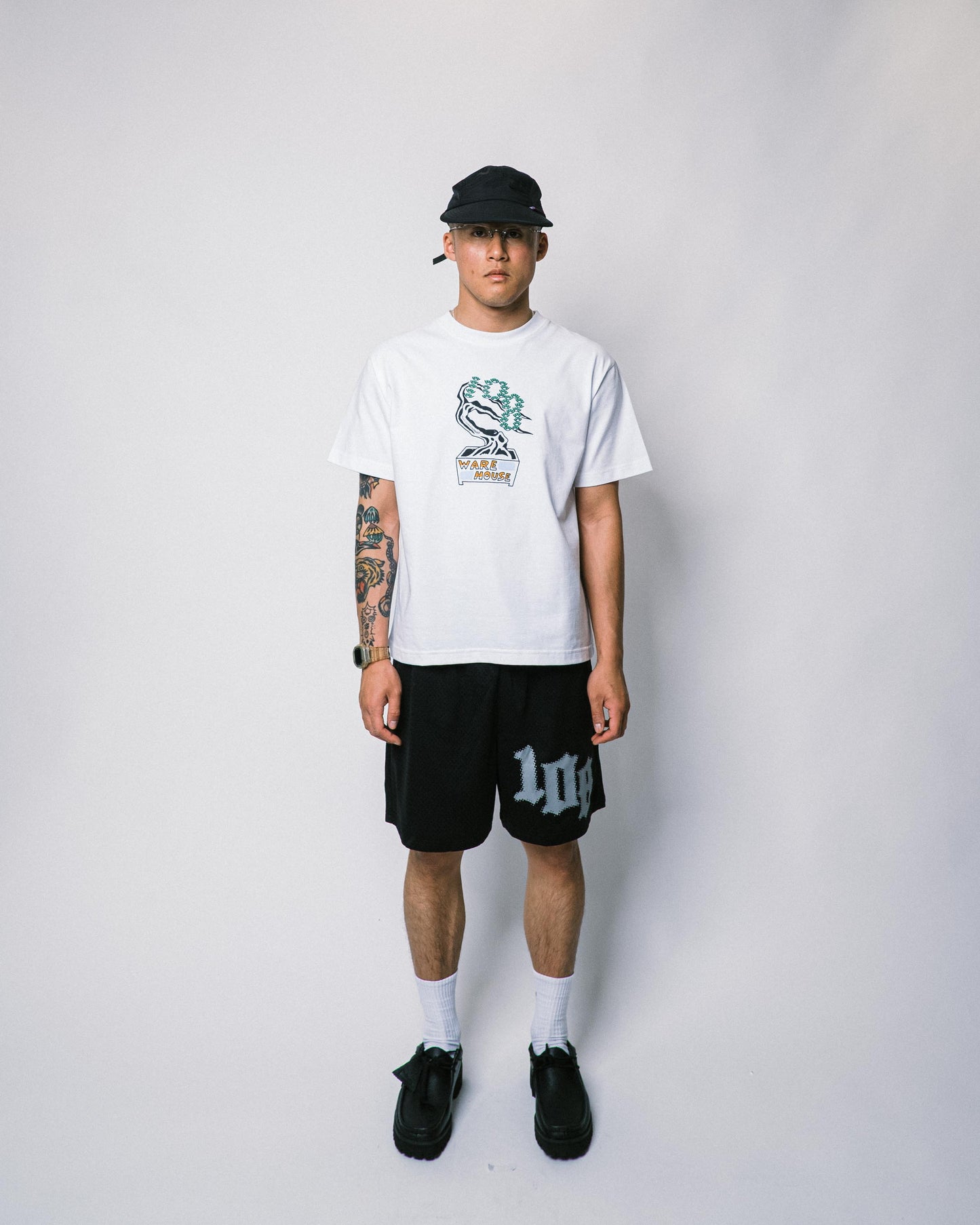 108WAREHOUSE - Big Team Logo Mesh Shorts - Black / Grey