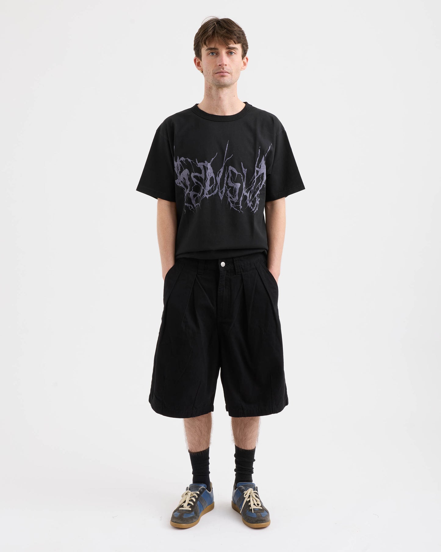 Pseushi - Pleated Balloon Shorts - Black