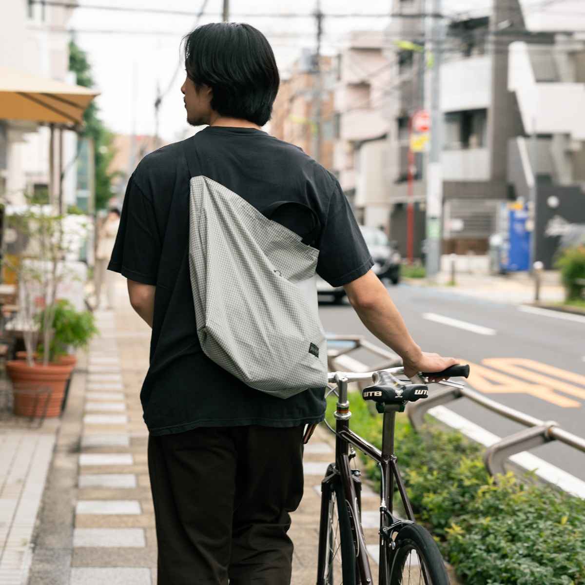 Blue Lug - 137 Tote Bag - Black (X-Grid)