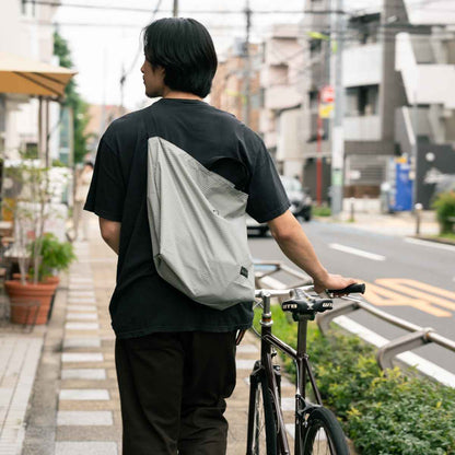 Blue Lug - 137 Tote Bag - Black (X-Grid)