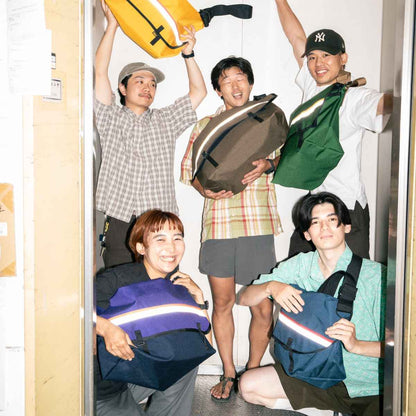 Blue Lug - The Messenger Bag - Navy/Red