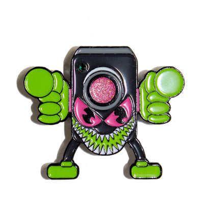 OHSHIT! - Watch'n yo Azz Black/Green Pin