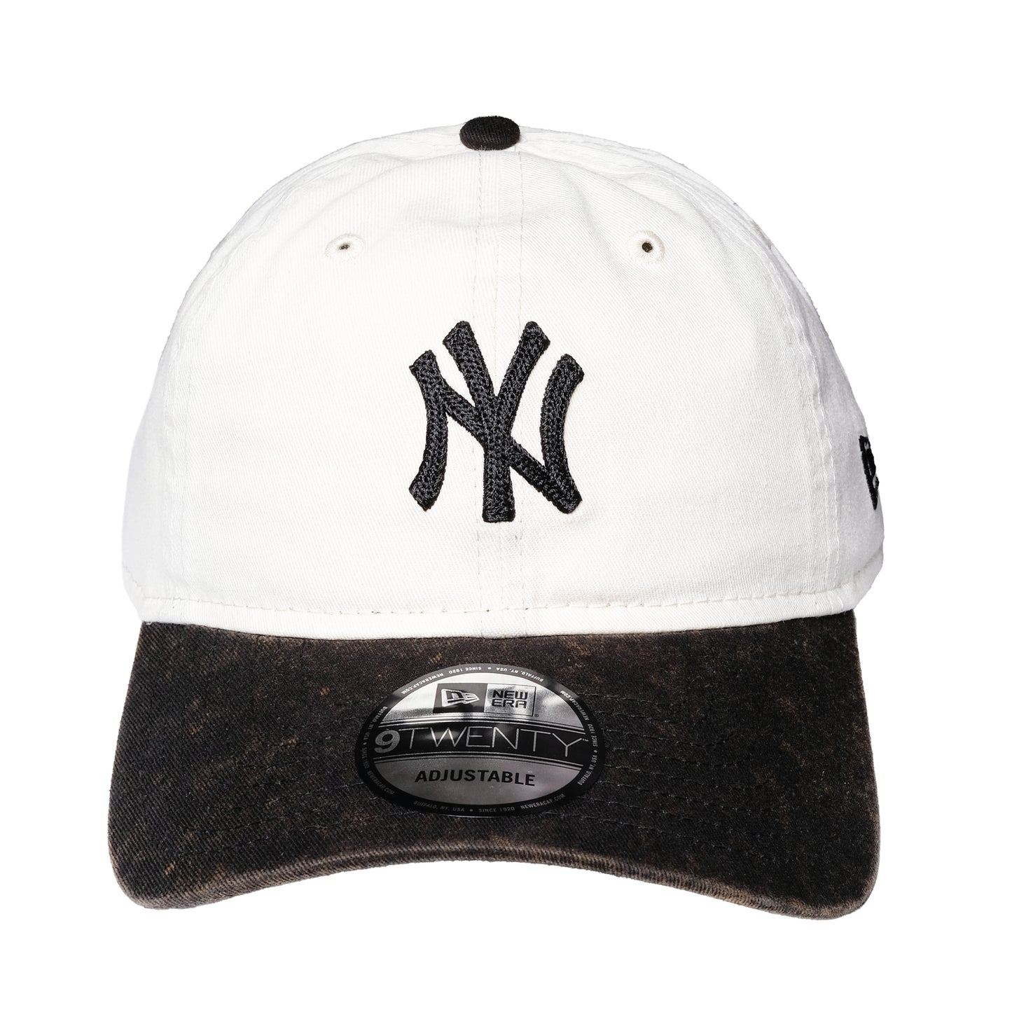 New Era - 9TWENTY NY Yankees 2-Tone Snow Wash Cap - White/Black