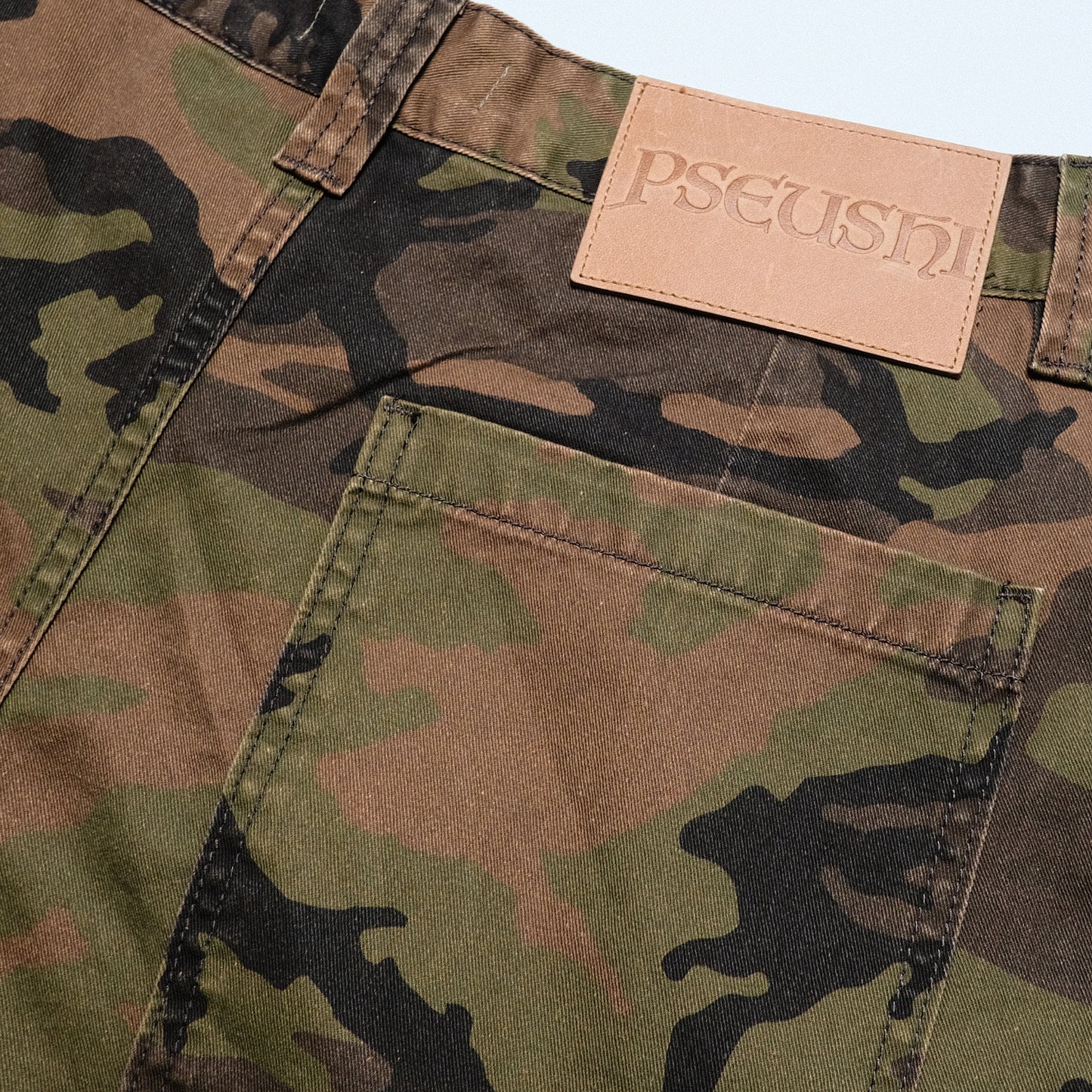 Pseushi - Pleated Balloon Shorts - Washed Camo