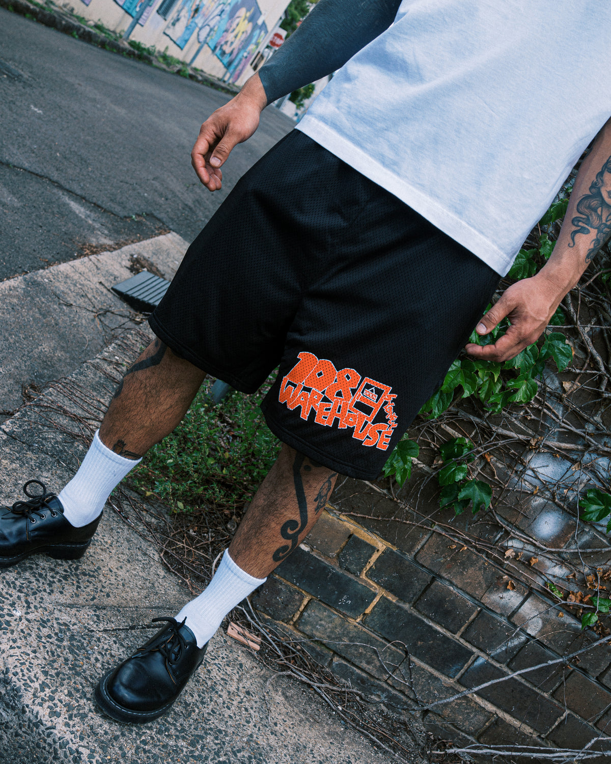 108WAREHOUSE - Orange Door Logo Mesh Shorts - Black