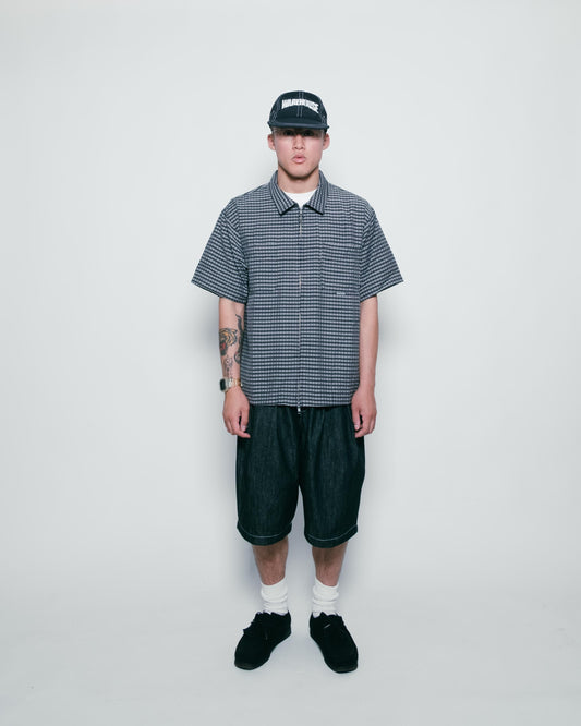 108WAREHOUSE - Seersucker Short Sleeve Zip Shirt - Black/Grey