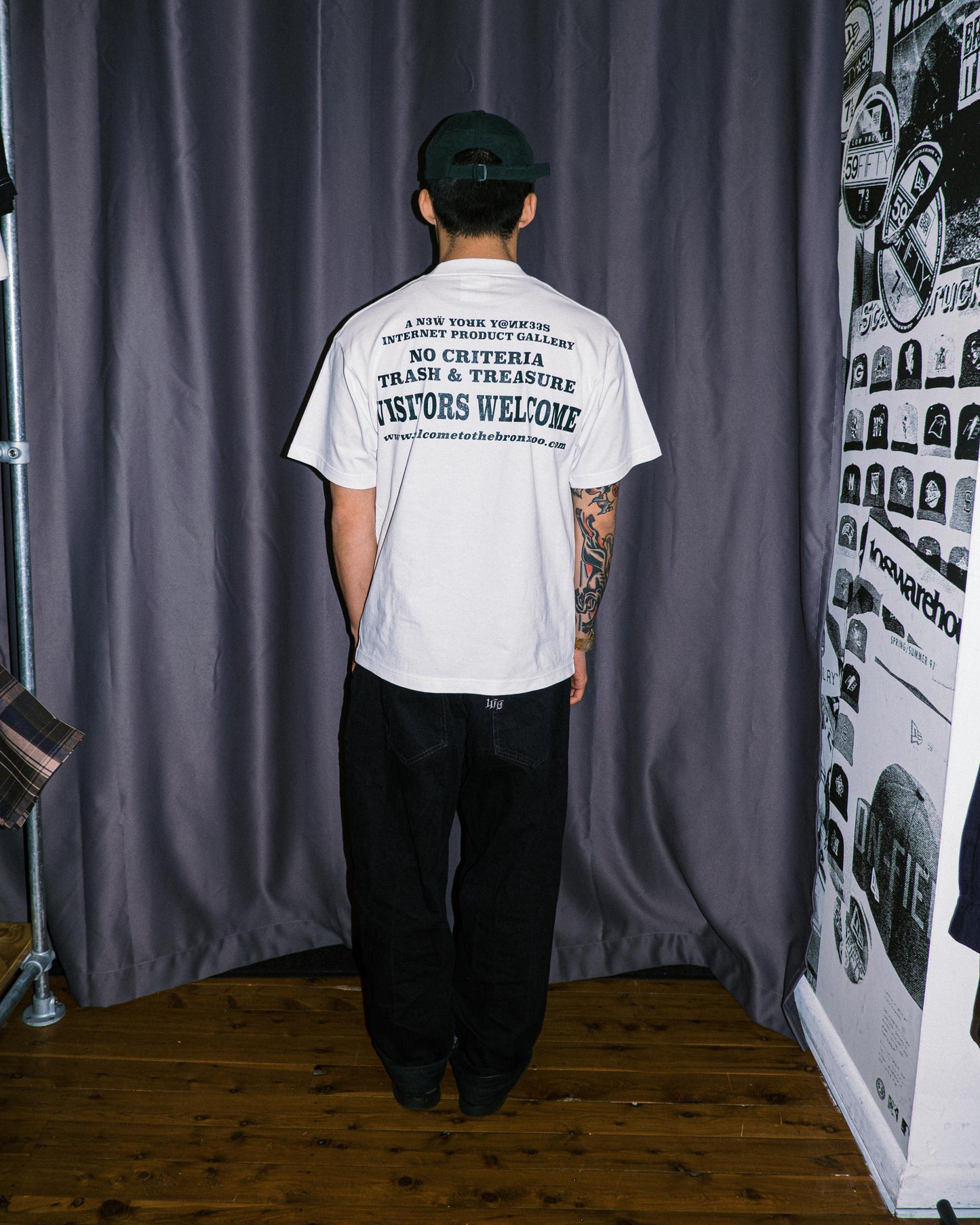 WELCOMETOTHEBRONXZOO - W'Phisto Tee - White