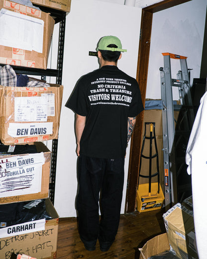 WELCOMETOTHEBRONXZOO - Domz Tee - Black