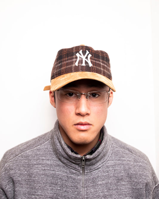 New Era - 9TWENTY® A-FRAME™ Plaid Suede New York Yankees Cap - Red Flannel