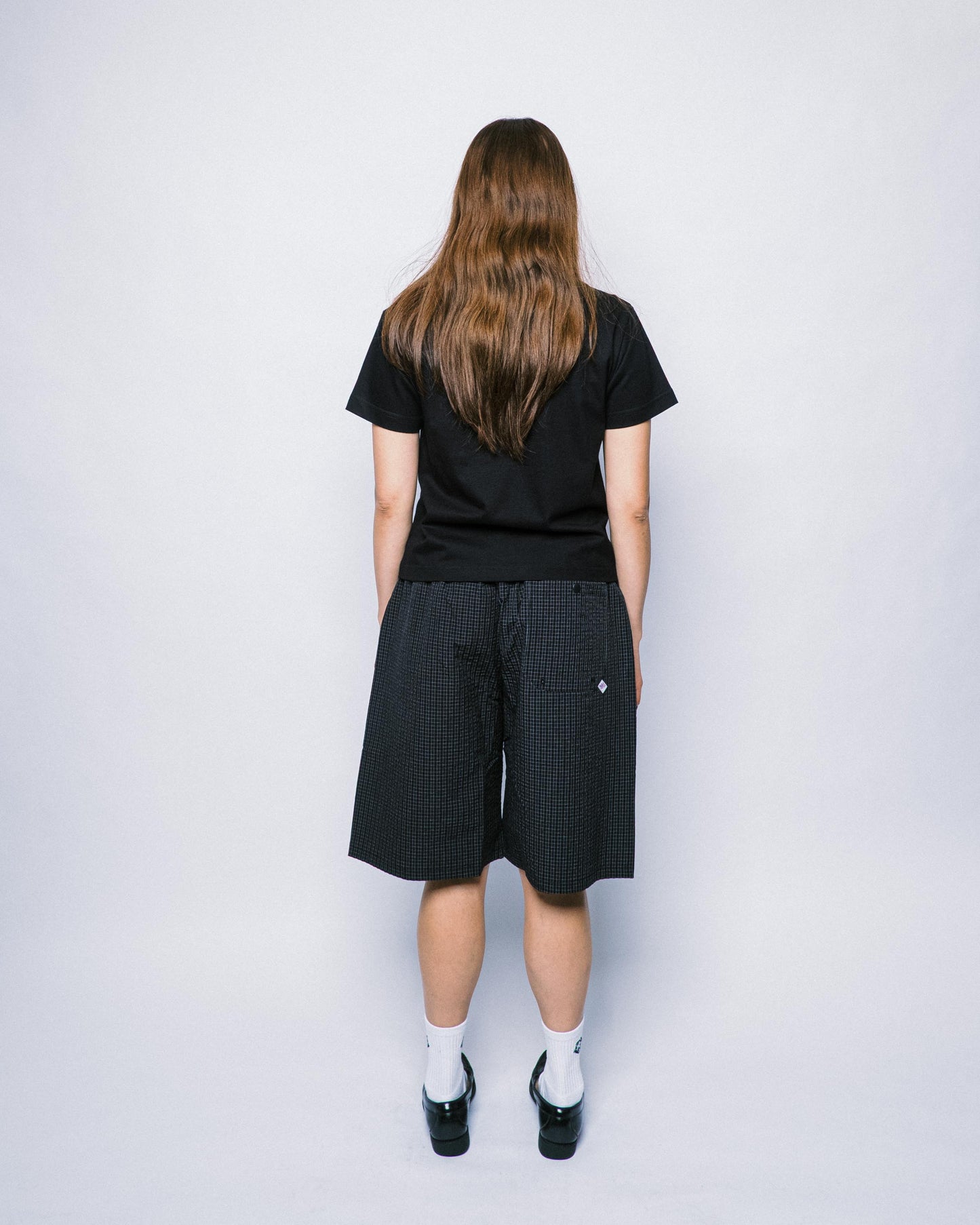 108WAREHOUSE - Plate T-Shirt - Black