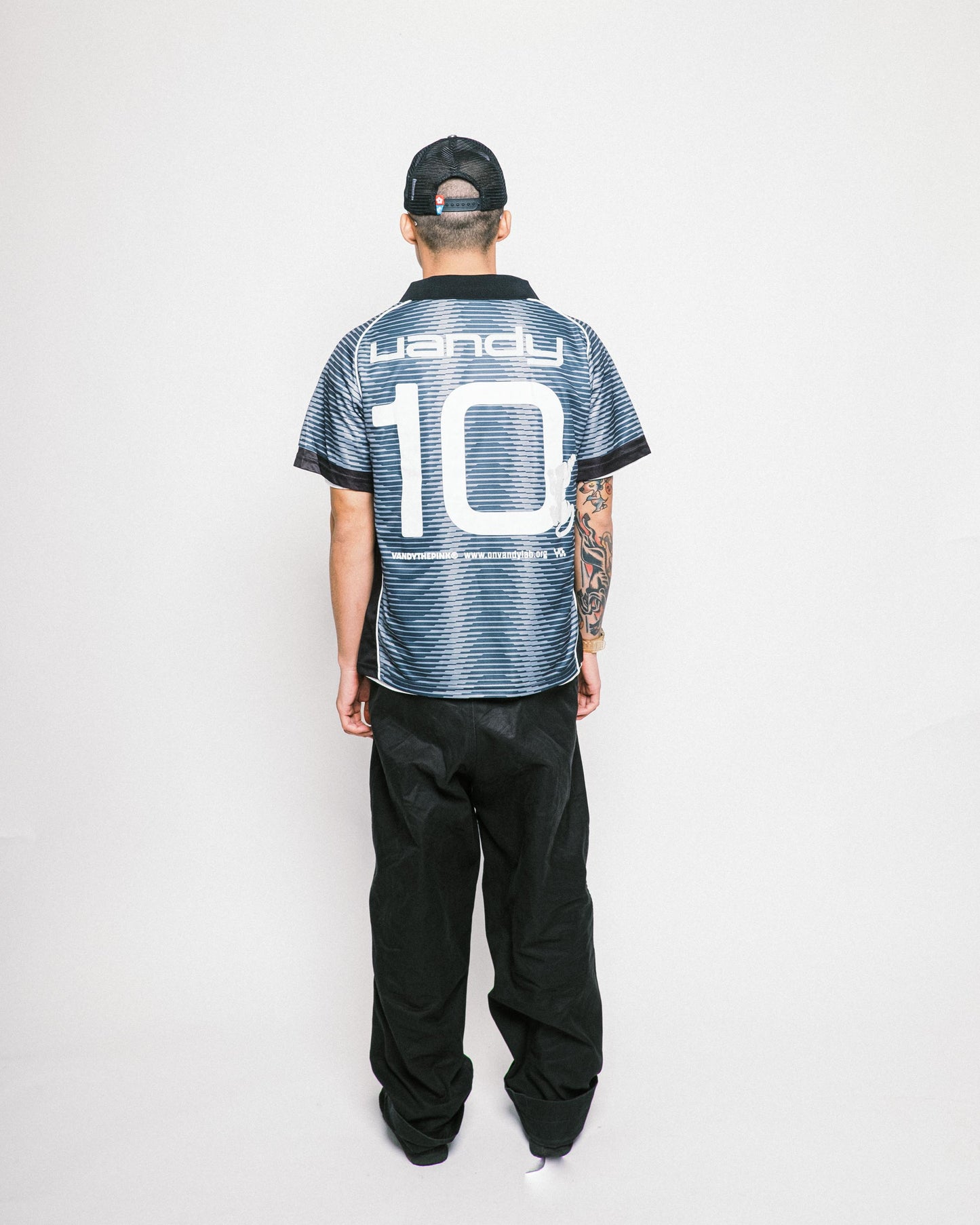 VANDYTHEPINK - Soccer Jersey - Black