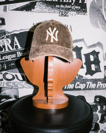 New Era - 9TWENTY A-Frame NY Yankees Washed Cord Cap - New Olive/Grey