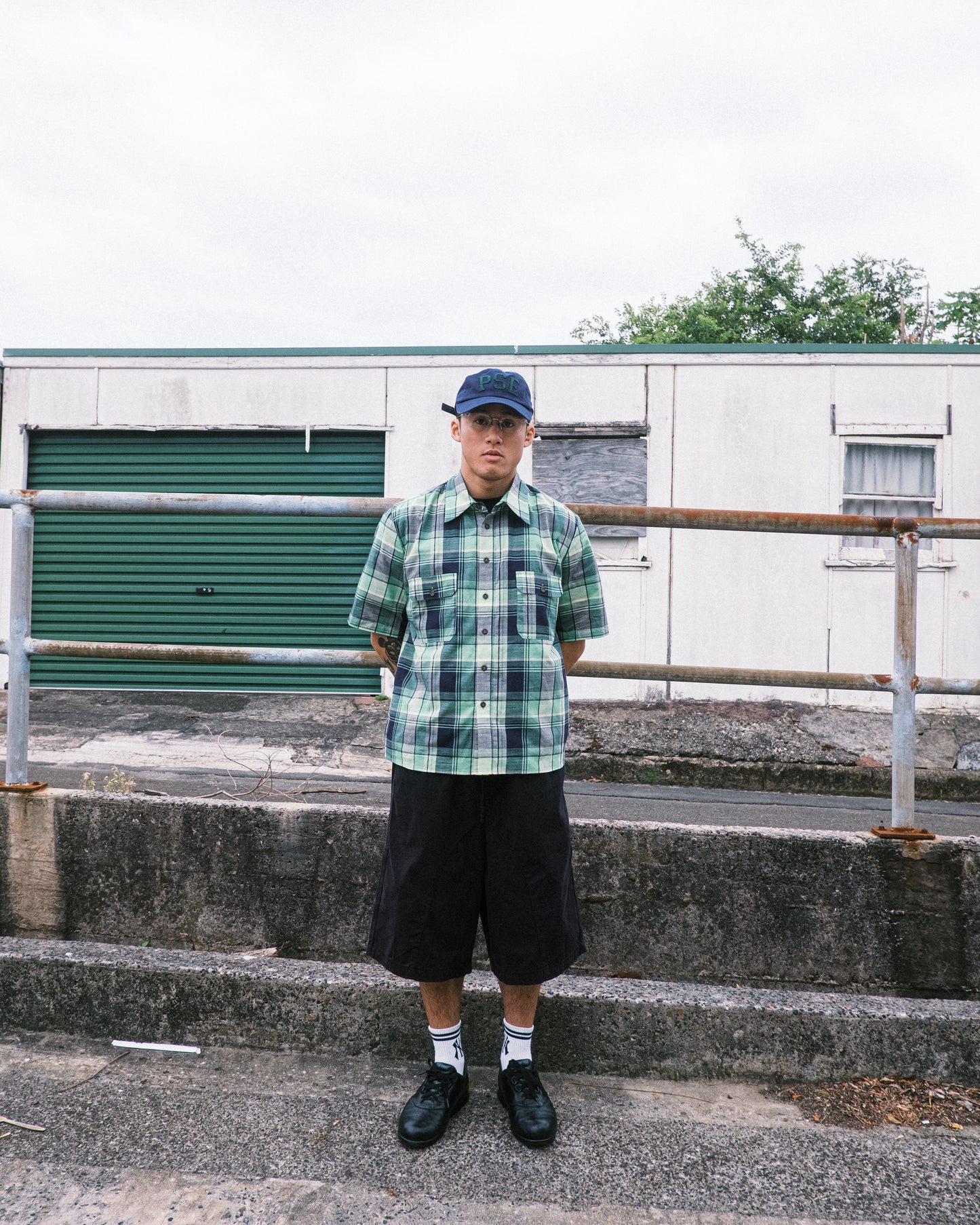 Pseushi - Elasticated Cotton Shorts - Black