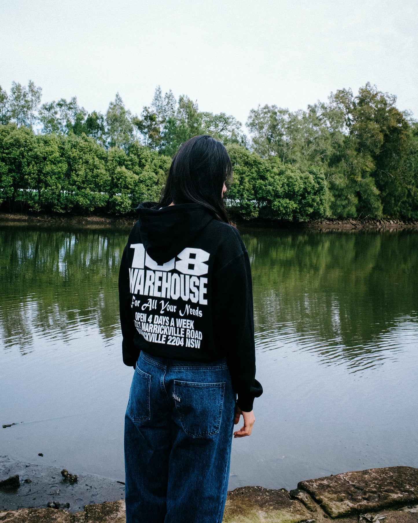 108WAREHOUSE - Cropped Zip Shop Hoodie - Black