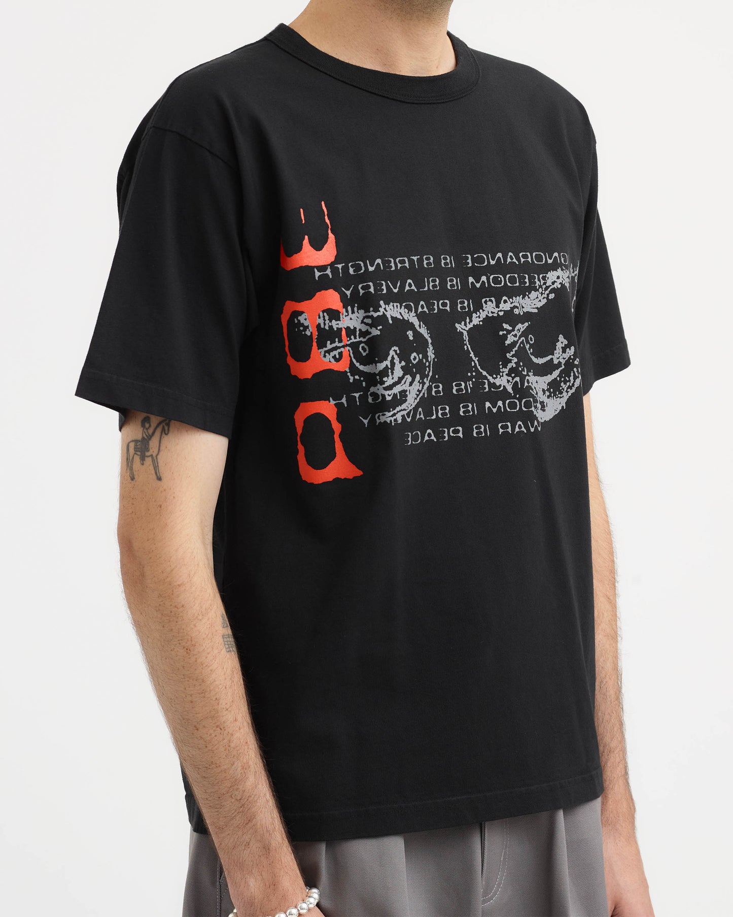 Pseushi - Watcher Tee - Black