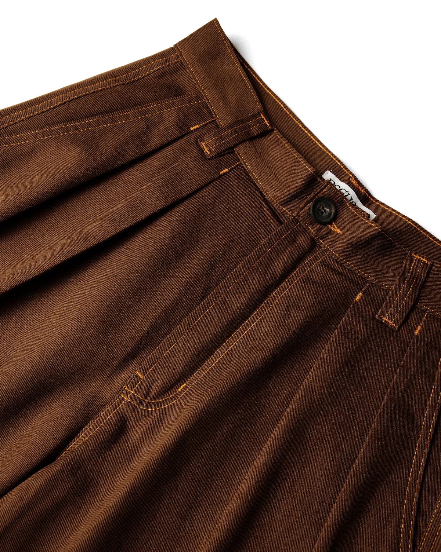 Pseushi - Pleated Oversized Shorts - Brown