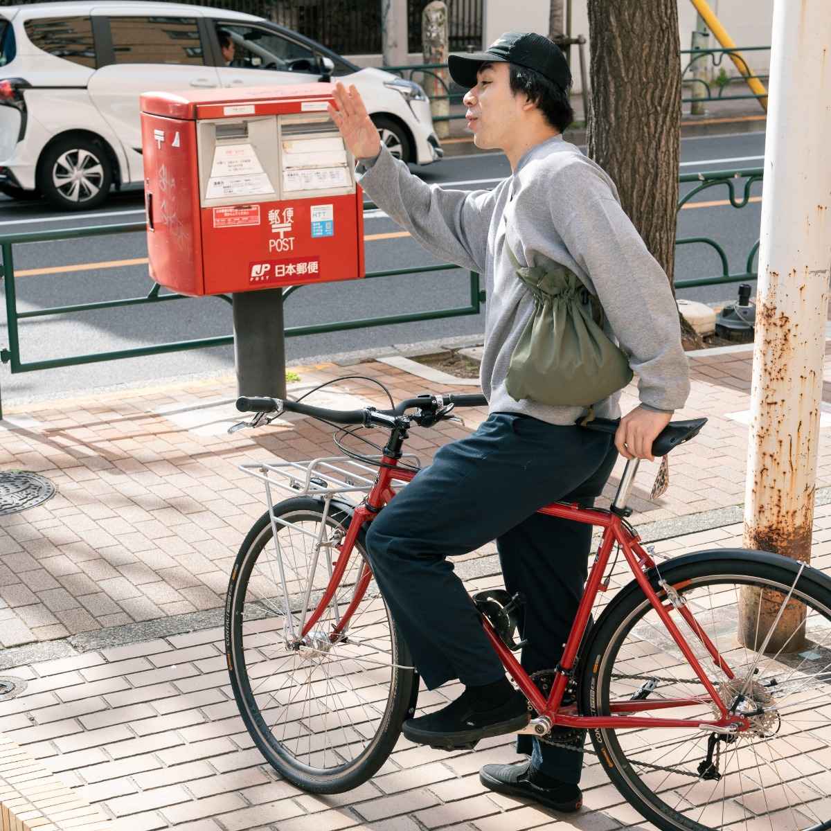Blue Lug - Horse Feed Bag - Ivory