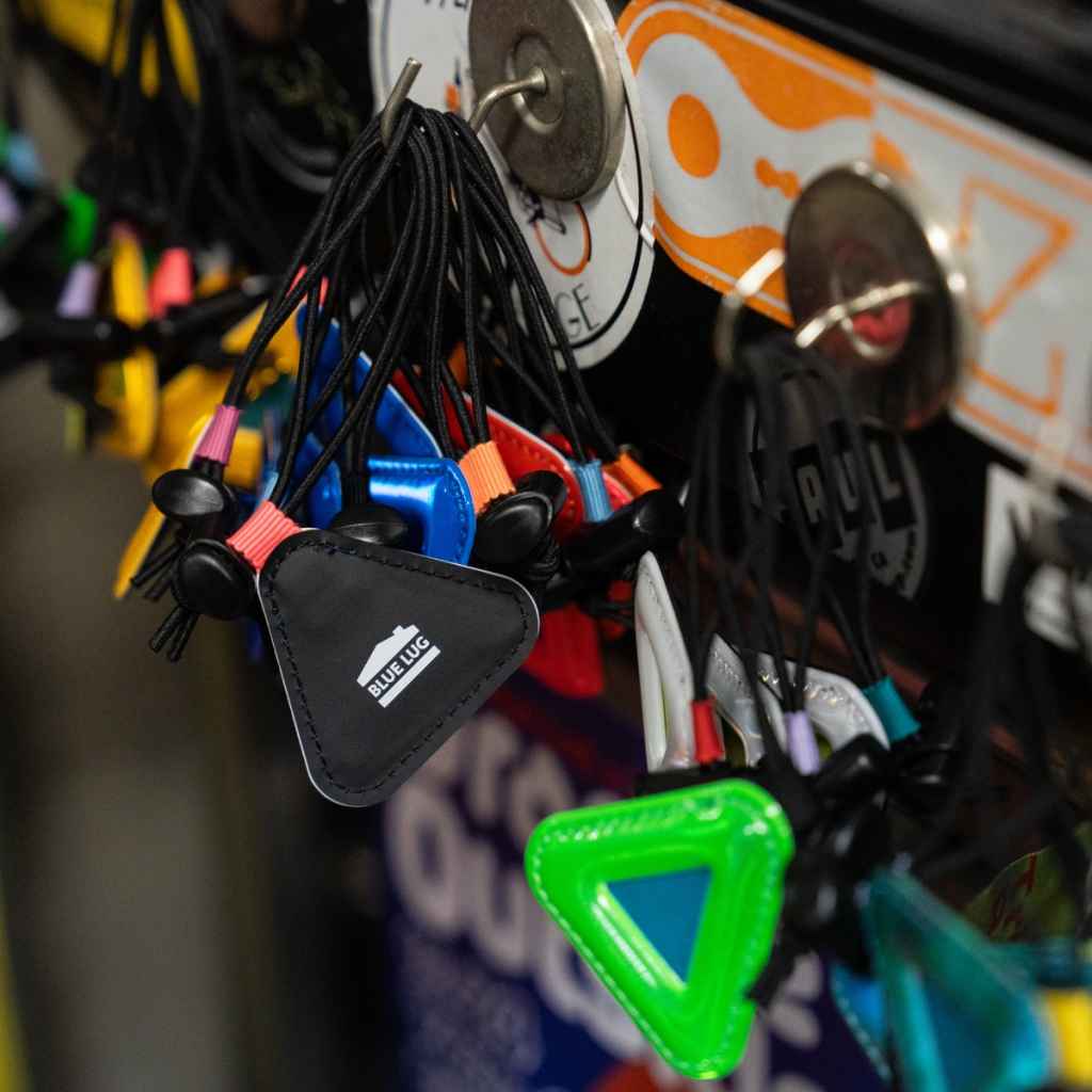 Blue Lug - Mini Triangle Reflector - Assorted – 108WAREHOUSE