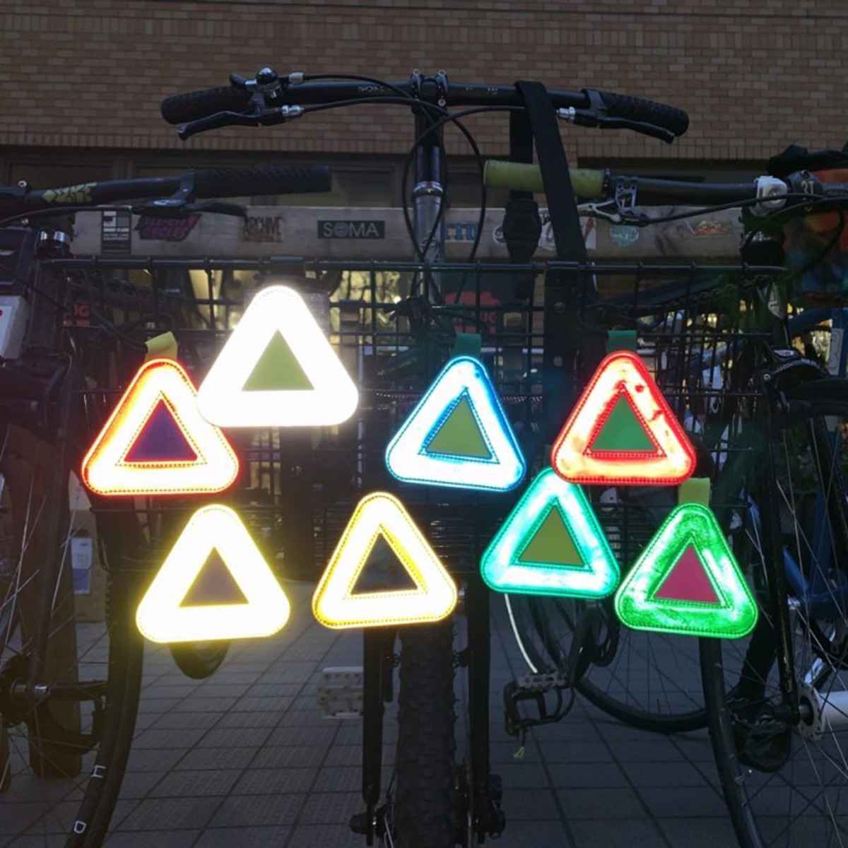 Blue Lug - Triangle Reflector - Assorted