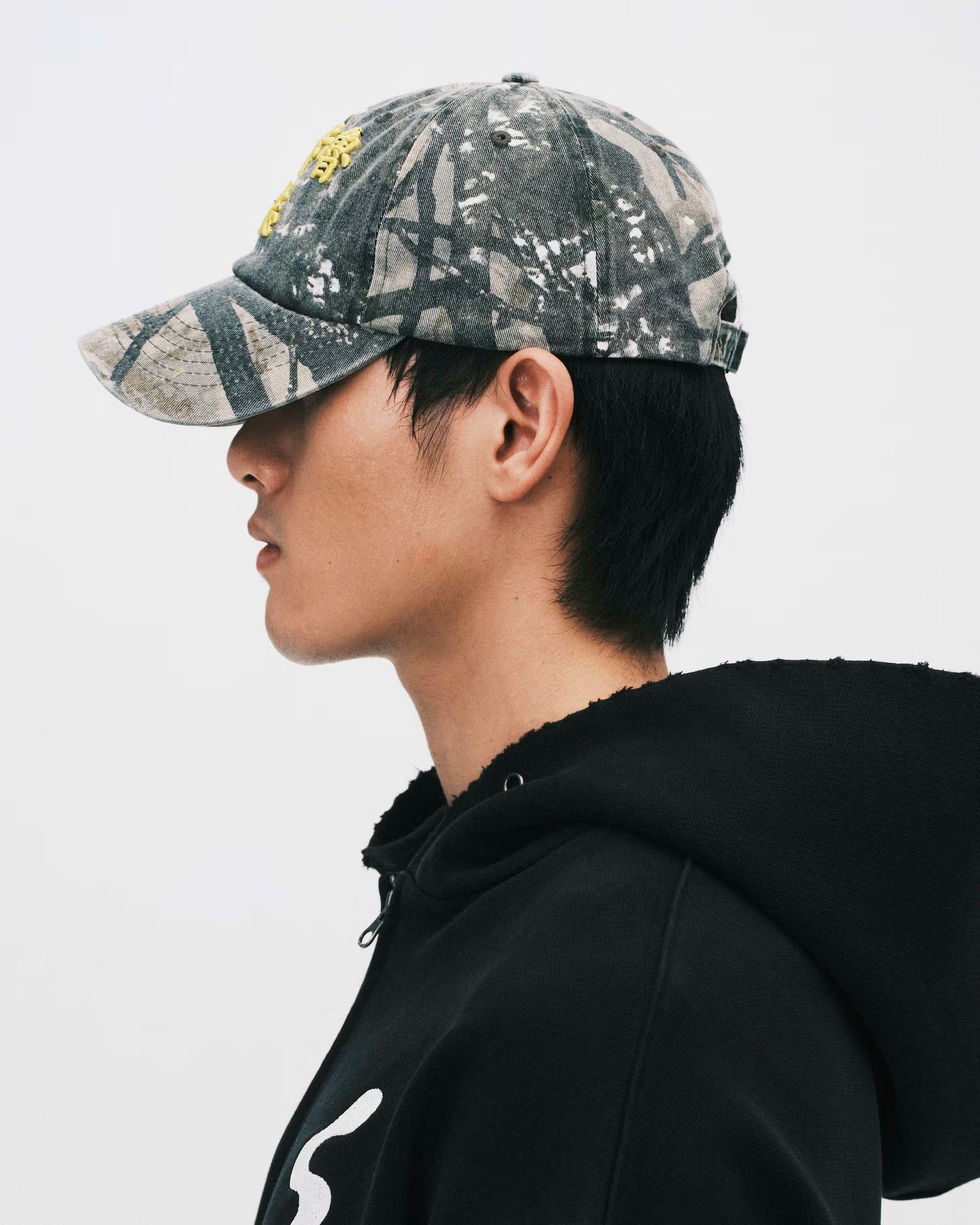 VANDYTHEPINK - Eye Logo Trucker Hat - Green Camo